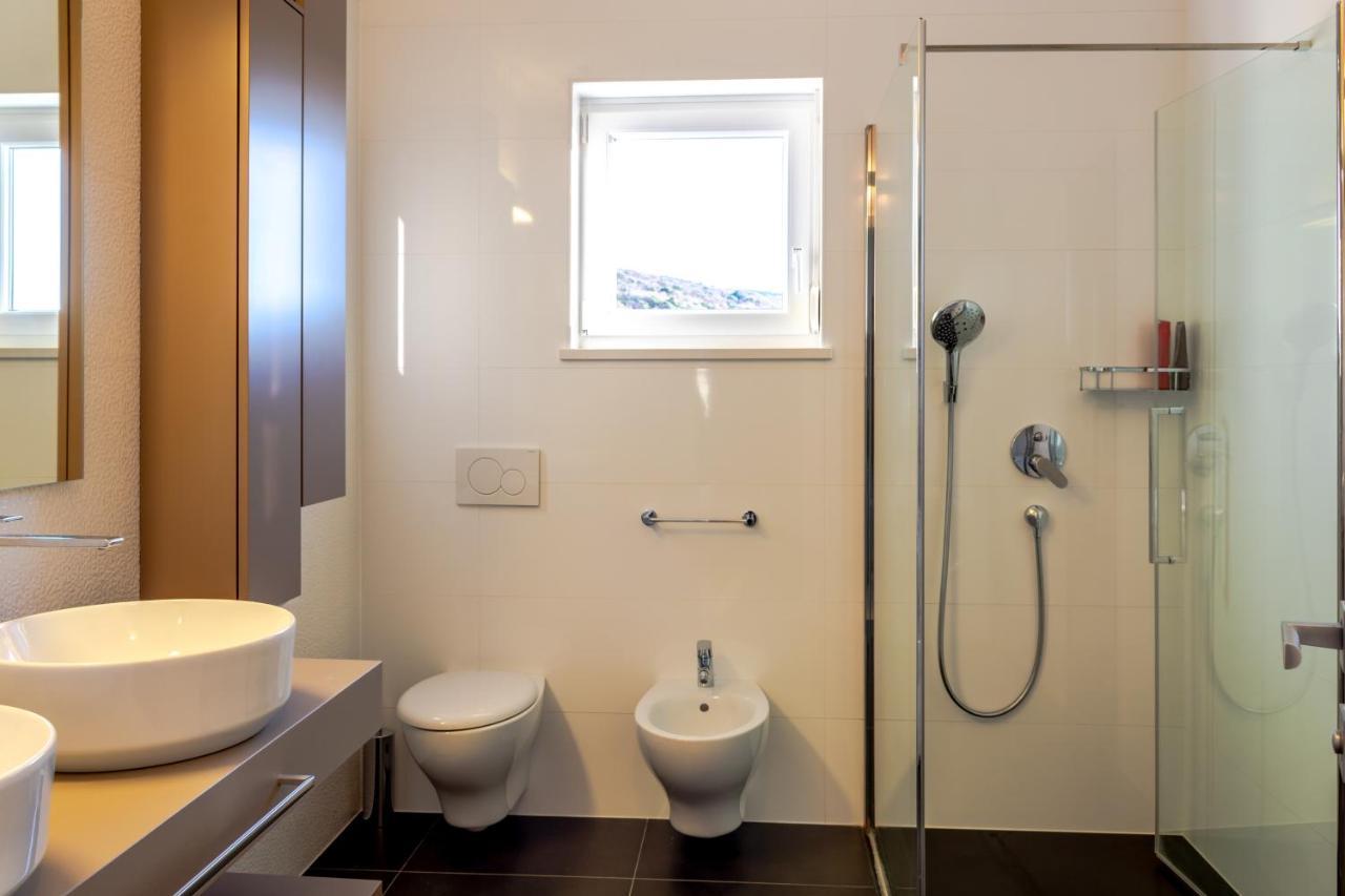 Finestra Sul Mare Apartment Punat Bagian luar foto