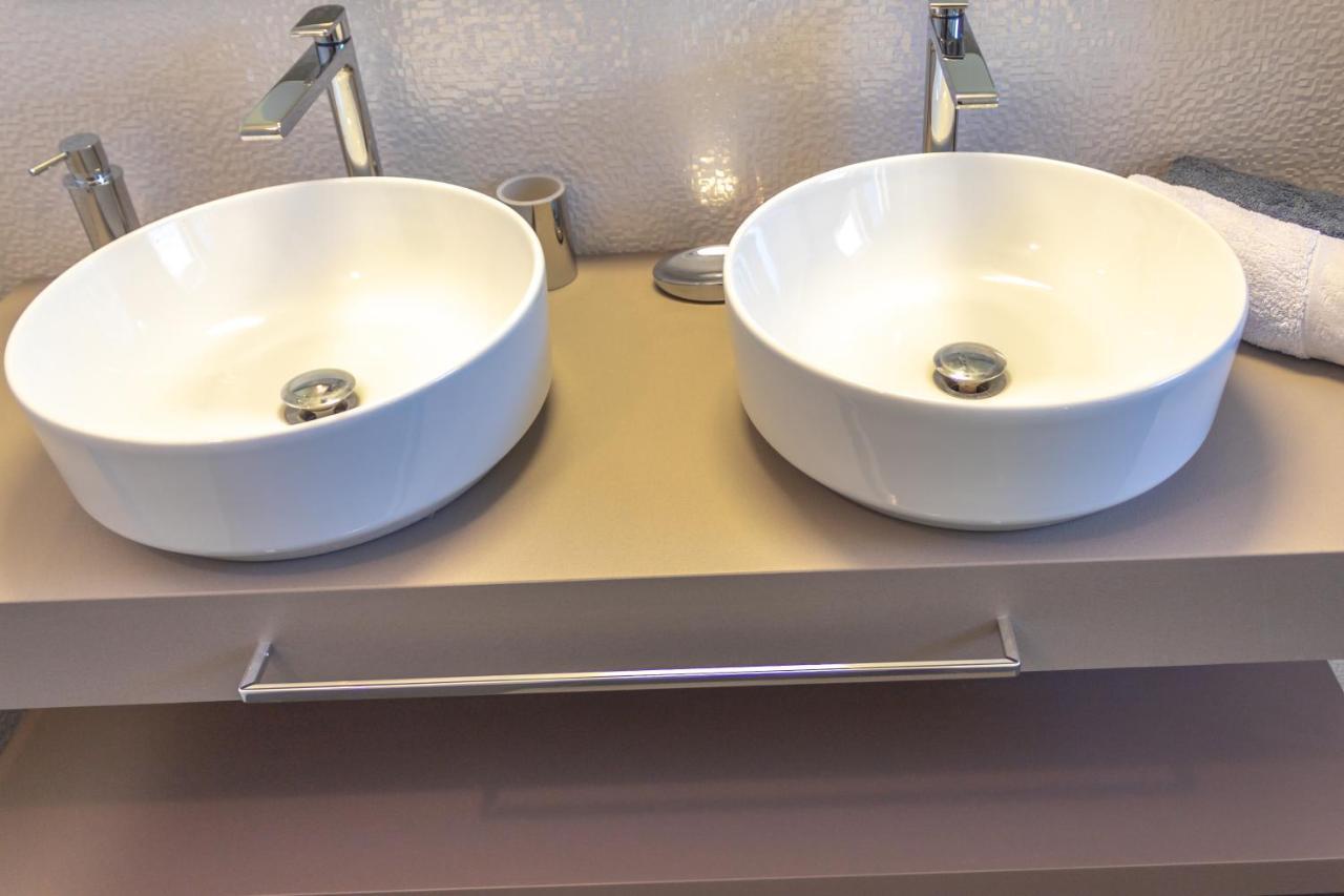 Finestra Sul Mare Apartment Punat Bagian luar foto