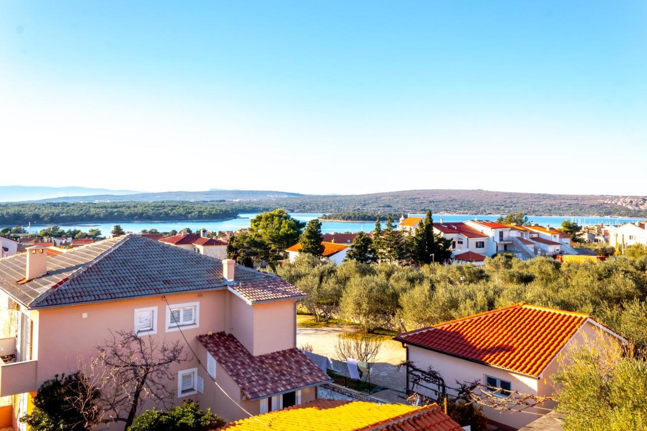 Finestra Sul Mare Apartment Punat Bagian luar foto